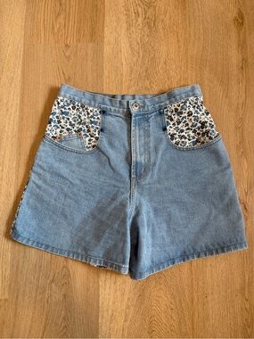 VINTAGE Steel Jeans Blue Womens Denim Shorts with Floral Pocket Trim